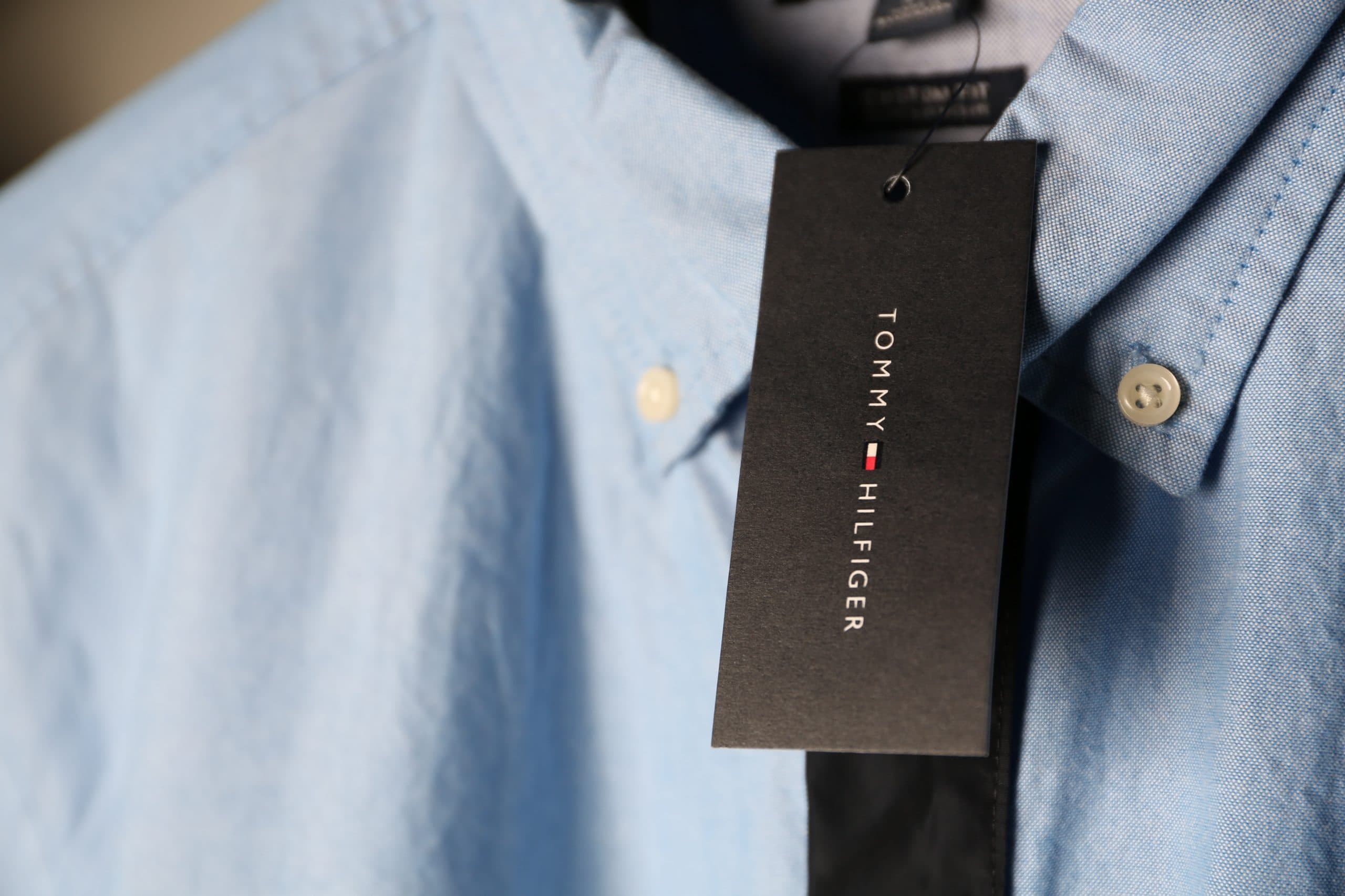 Sustainable Clothing That Welcomes All: Tommy Hilfiger Brand Analysis thumbnail